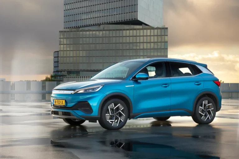 BYD ATTO 3 2025 – רכב פנאי חשמלי קומפקטי