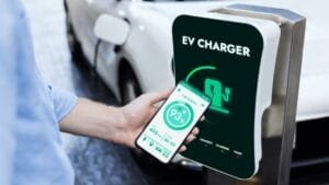 אפליקציות לטעינת רכב חשמלי – האתגרים והפתרון שבאופק